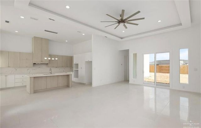 1912 E Ridgeway Circle, Edinburg, TX 78542