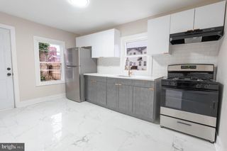 20 SPRING ST, Trenton, NJ 08618