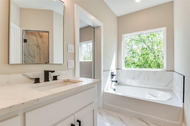706 Perry Avenue, Waxahachie, TX 75165