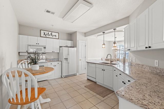 2241 Waterview Dr Apt 136, North Myrtle Beach, SC 29582