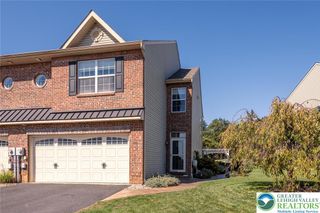 4492 Bellflower Way, Upper Macungie Twp, PA 18104