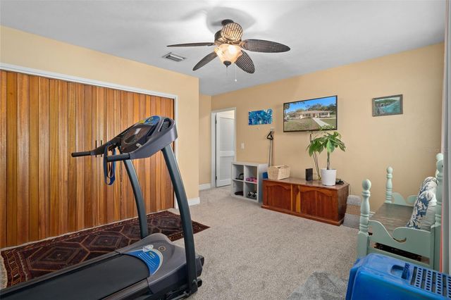 502 3RD AVENUE SE, Ruskin, FL 33570