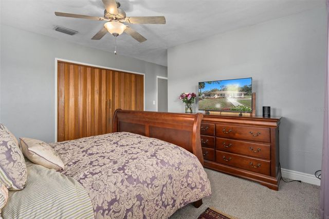 502 3RD AVENUE SE, Ruskin, FL 33570