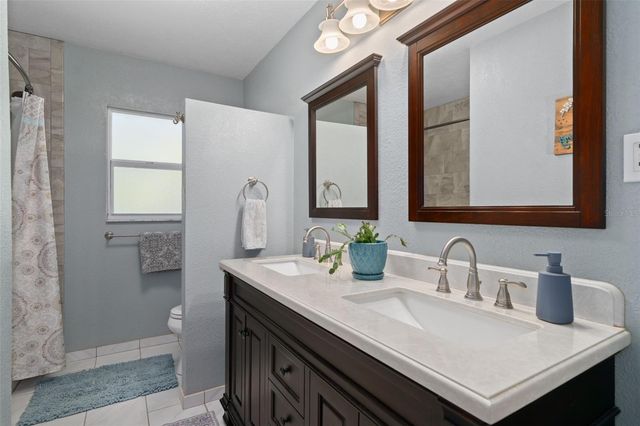 502 3RD AVENUE SE, Ruskin, FL 33570