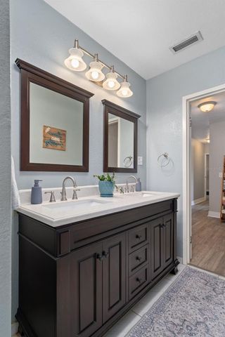 502 3RD AVENUE SE, Ruskin, FL 33570