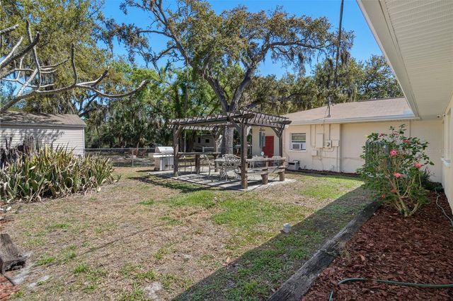 502 3RD AVENUE SE, Ruskin, FL 33570