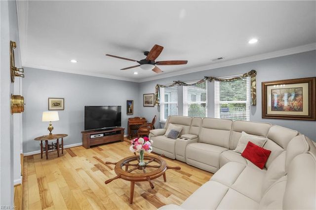 2608 E Lake DR, Virginia Beach, VA 23454