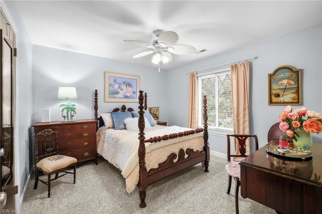 2608 E Lake DR, Virginia Beach, VA 23454