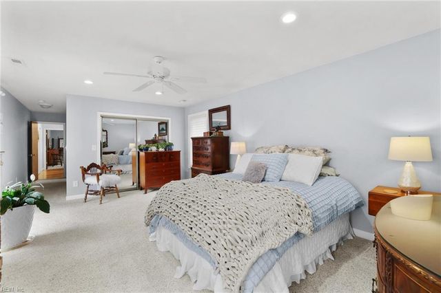 2608 E Lake DR, Virginia Beach, VA 23454