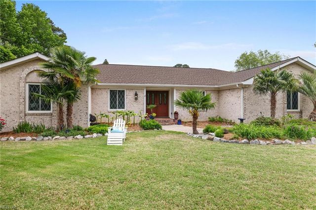 2608 E Lake DR, Virginia Beach, VA 23454