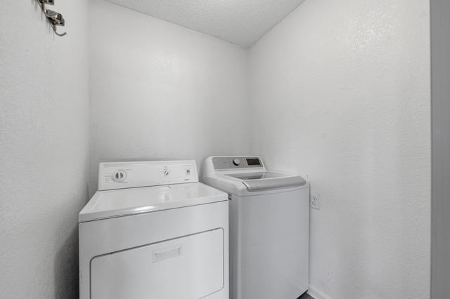 2909 S Martinson, Wichita, KS 67217