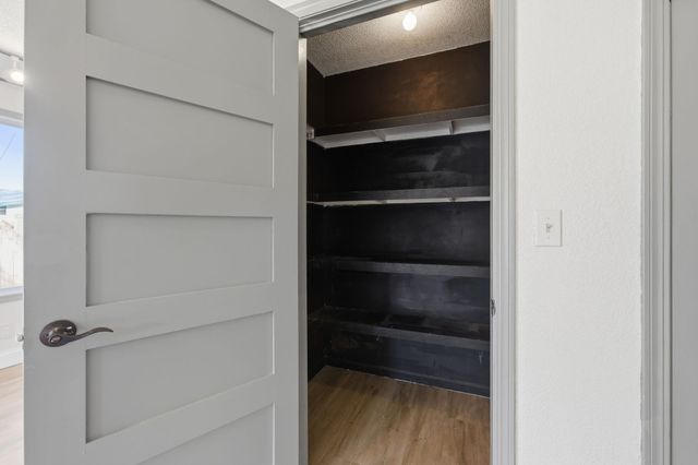 2909 S Martinson, Wichita, KS 67217