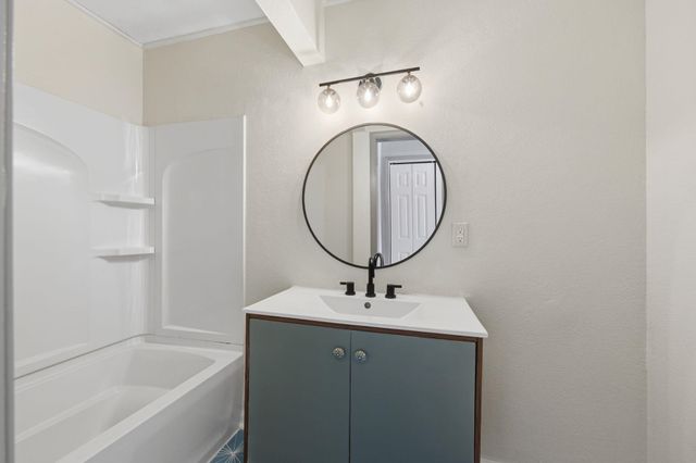 2909 S Martinson, Wichita, KS 67217