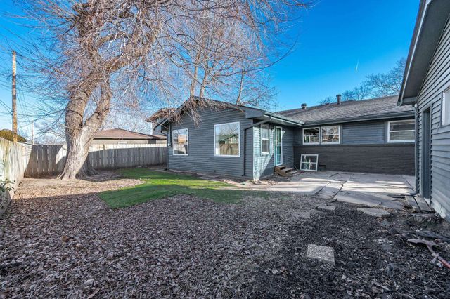 2909 S Martinson, Wichita, KS 67217