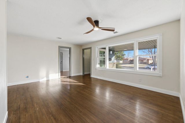 2909 S Martinson, Wichita, KS 67217