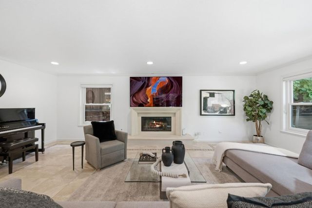 927 Wilmington Way, Redwood City, CA 94062