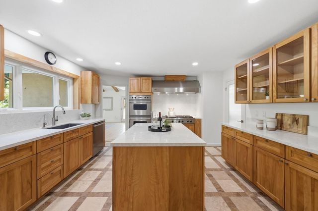 927 Wilmington Way, Redwood City, CA 94062
