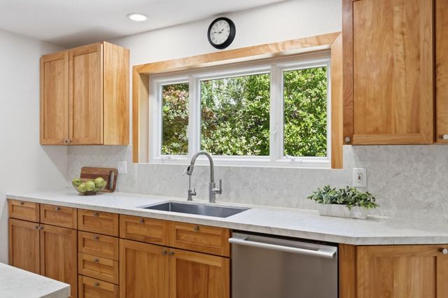 927 Wilmington Way, Redwood City, CA 94062