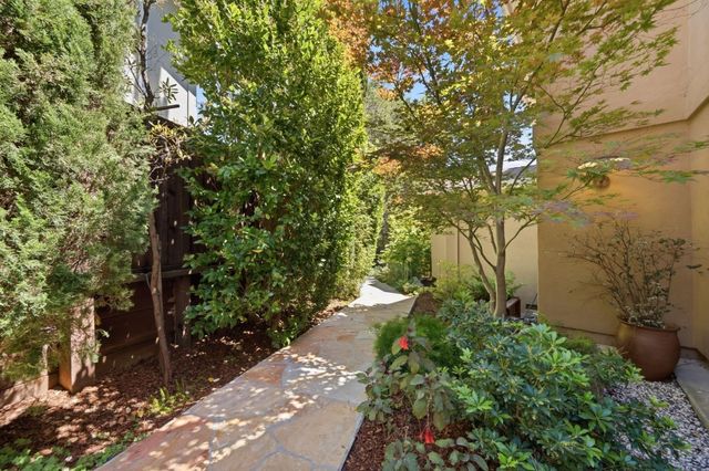 927 Wilmington Way, Redwood City, CA 94062