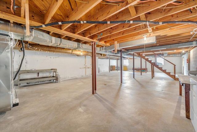 470 Hilltop Drive DR, Rocky Mount, VA 24151