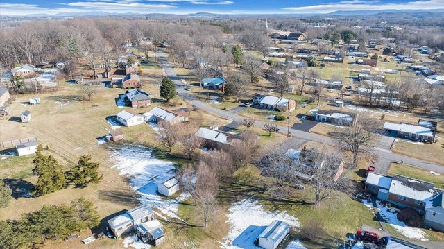 470 Hilltop Drive DR, Rocky Mount, VA 24151