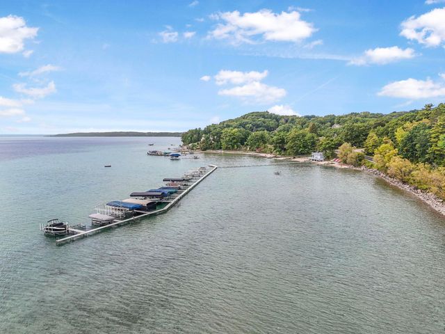 3073 Ogidaki Trail, Peninsula Twp, MI 49686