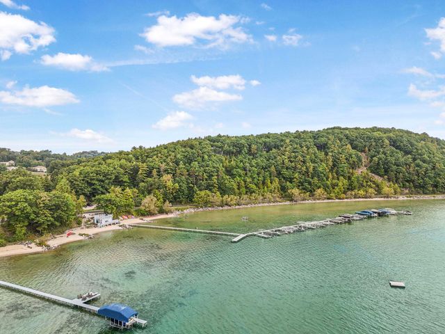3073 Ogidaki Trail, Peninsula Twp, MI 49686