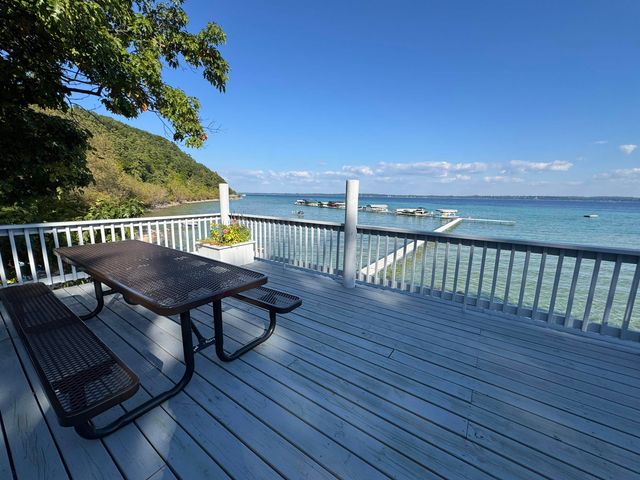 3073 Ogidaki Trail, Peninsula Twp, MI 49686