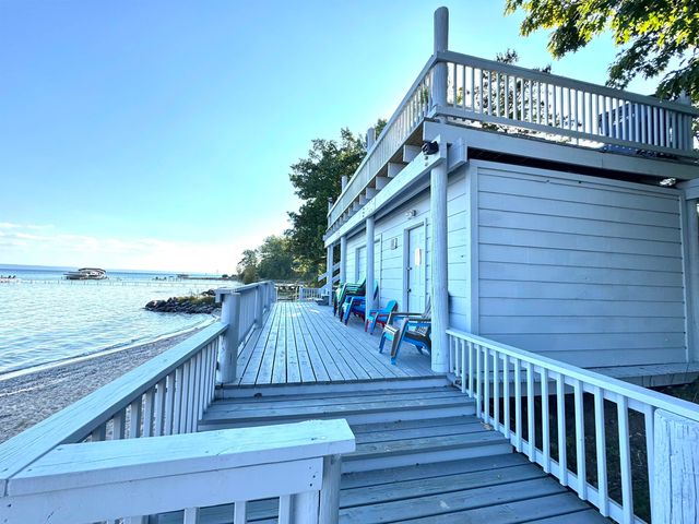 3073 Ogidaki Trail, Peninsula Twp, MI 49686