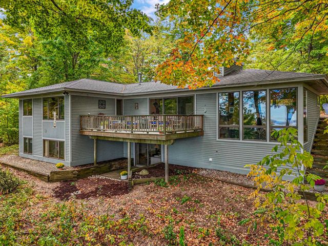 3073 Ogidaki Trail, Peninsula Twp, MI 49686