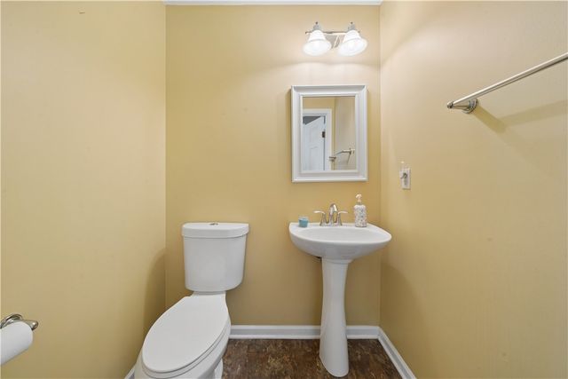 801 Norwegian Spruce Dr, Mars Boro, PA 16046
