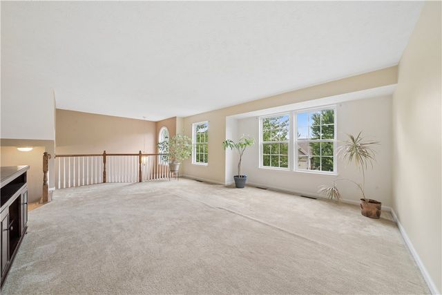 801 Norwegian Spruce Dr, Mars Boro, PA 16046