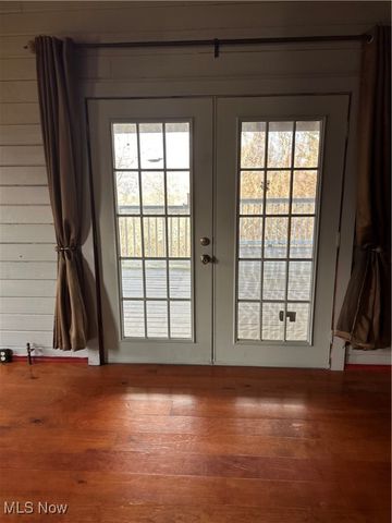 1355 Highland Avenue, Cambridge, OH 43725