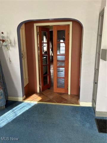 1355 Highland Avenue, Cambridge, OH 43725