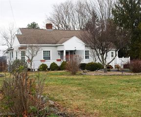 1355 Highland Avenue, Cambridge, OH 43725