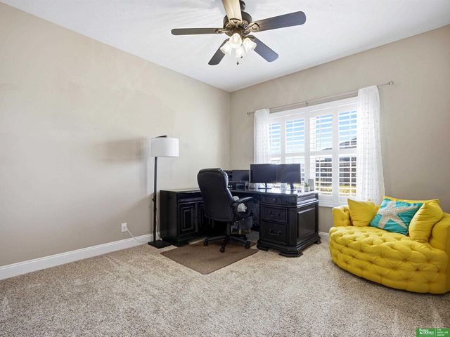 18620 Schofield Drive, Omaha, NE 68136