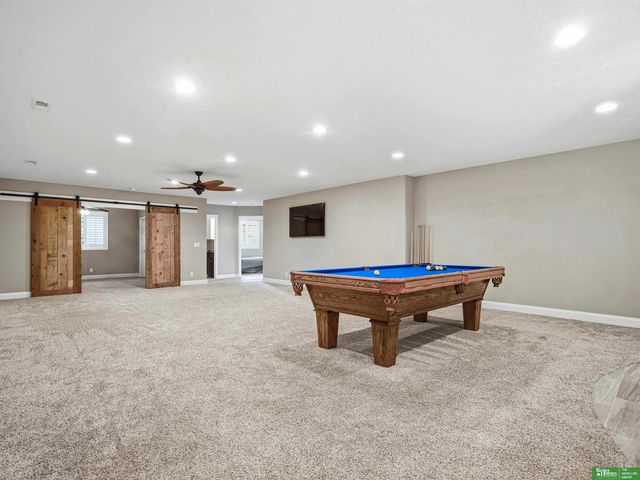 18620 Schofield Drive, Omaha, NE 68136