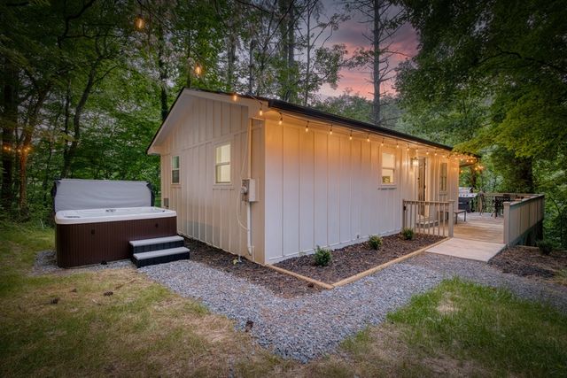 192 Possum Holler Road, Ellijay, GA 30536