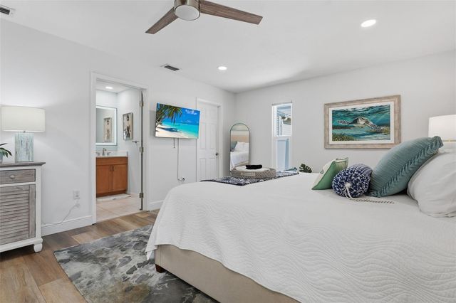 7719 25TH AVENUE W, Bradenton, FL 34209