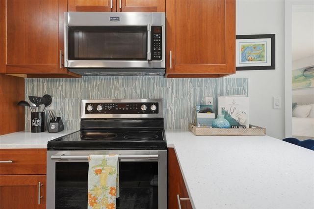 7719 25TH AVENUE W, Bradenton, FL 34209