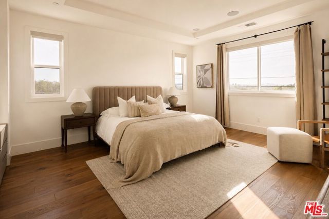 11420 Biona Drive, Los Angeles, CA 90066