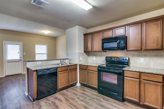 1512 Wild Rye Circle, Princeton, TX 75407