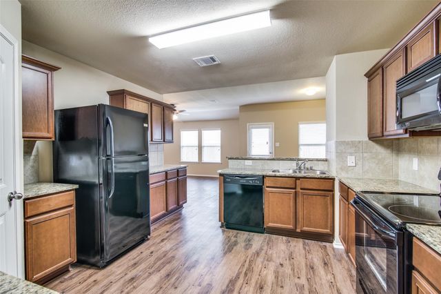 1512 Wild Rye Circle, Princeton, TX 75407