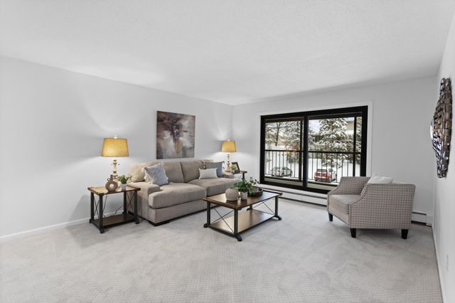 7500 Cahill Road 103C, Edina, MN 55439