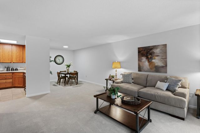 7500 Cahill Road 103C, Edina, MN 55439