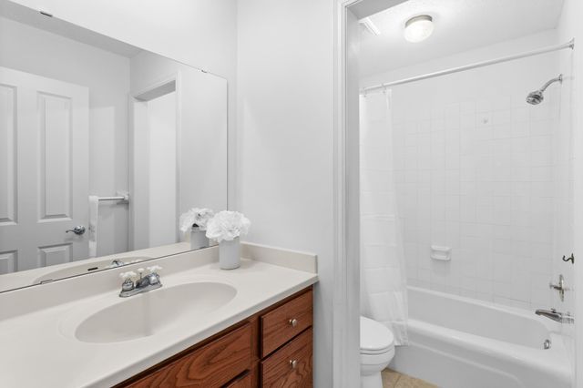 7500 Cahill Road 103C, Edina, MN 55439