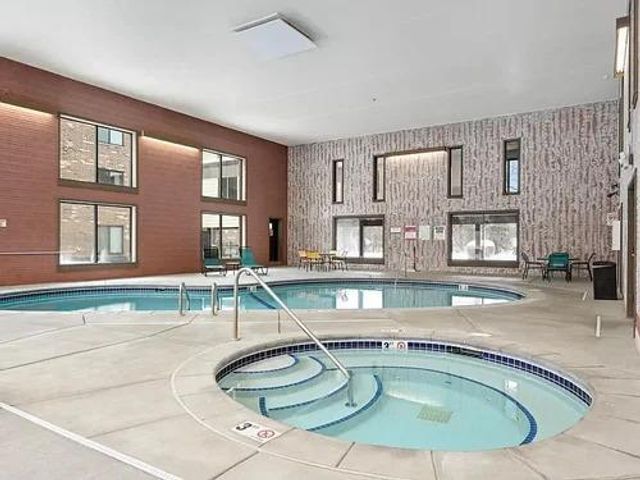 7500 Cahill Road 103C, Edina, MN 55439