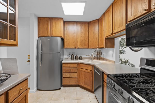 7500 Cahill Road 103C, Edina, MN 55439