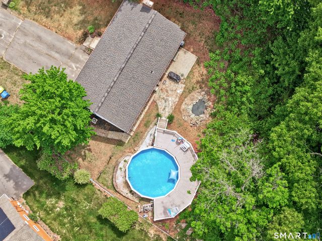 58 Oak Hollow Drive, Waterbury, CT 06708