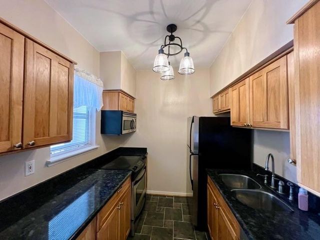 4041 Drake Street 118, Houston, TX 77005